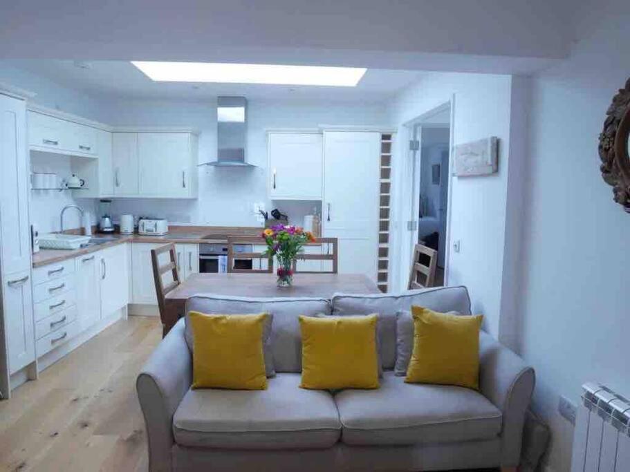 Apartment With Roof Terrace - Centre Of Yarmouth